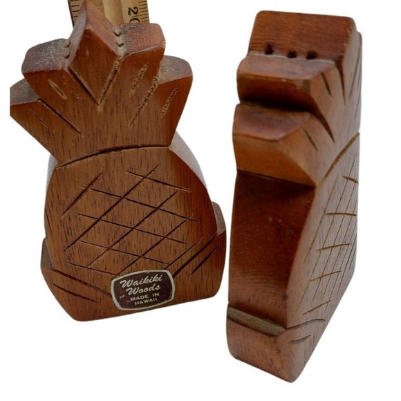 Monkey Pod Wood Pineapple Salt & Pepper Shakers Hawaii Waikiki Woods - Picture 4 of 7